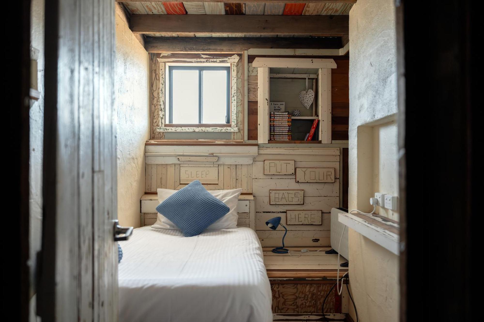 Bed In A Shed Vineyard Stay Watervale Екстер'єр фото